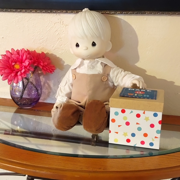 Vintage 1981 Big Precious Moments Enesco Porcelain Mikey Doll 17" Tall😍 - Picture 3 of 15